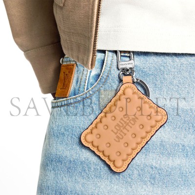 LOUIS VUITTON LV BISCUIT KEYCHAIN HANDBAG CHARM M02547